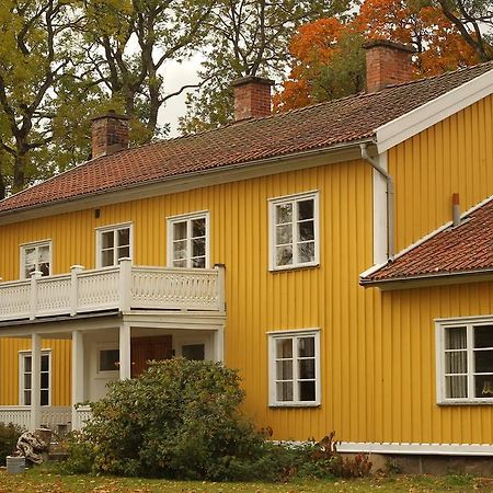 Hallebergs Bed&Breakfast Скара Екстер'єр фото