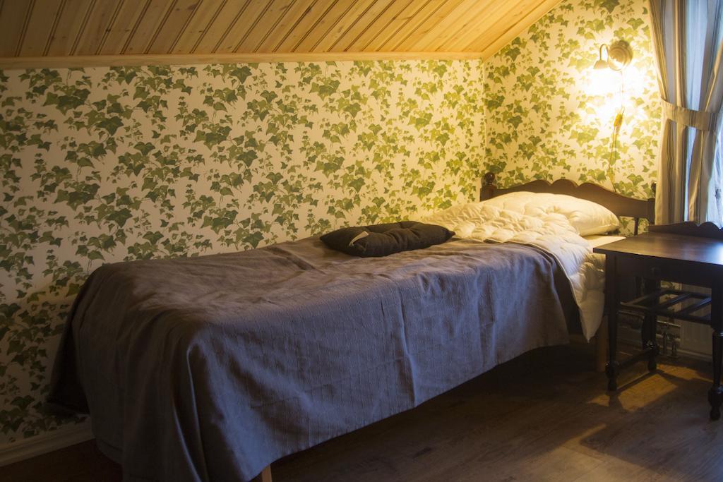 Hallebergs Bed&Breakfast Скара Екстер'єр фото
